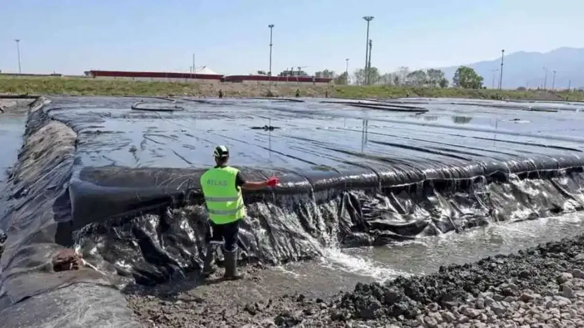 İzmit Körfezi’nden 1 milyon metreküp çamur çıkarıldı