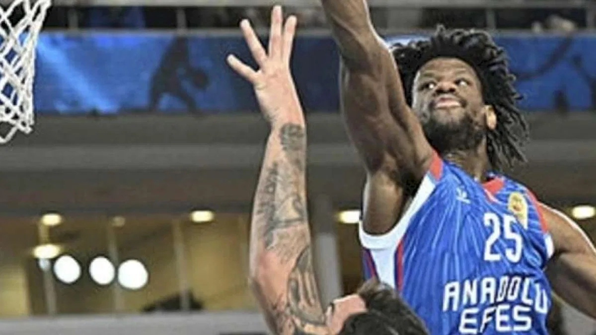 Türk Telekom 69-71 Anadolu Efes (Maç Sonucu) A. Efes hata yapmadı!