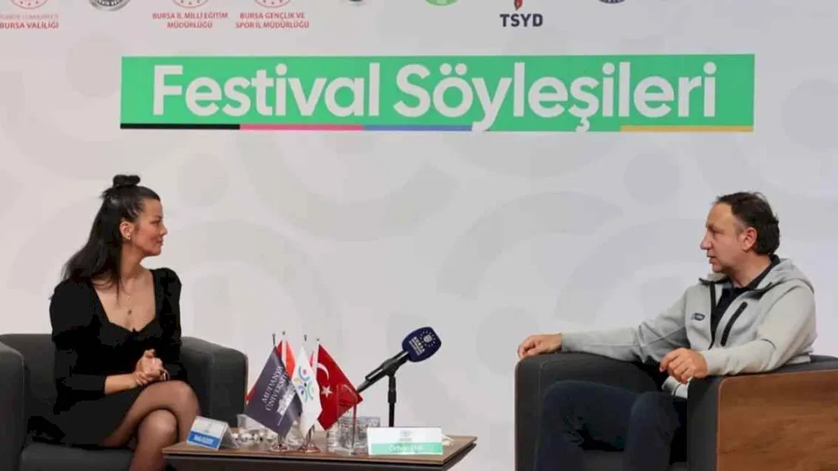 Orhun Ene spor söyleşı̇lerı̇'nde gençlerle buluştu