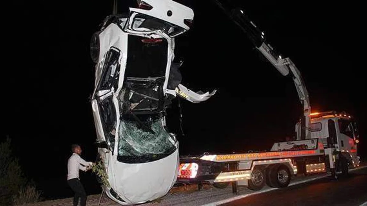 Muğla'da dere yatağına yuvarlanan otomobildeki 2 kişi öldü, 2 kişi yaralandı