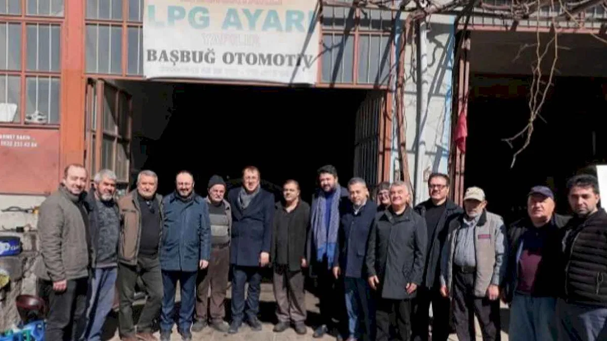 AK Parti Adayı Savran, bugün Zahire Pazarı Ve Sanayi Sitesi’ndeydi