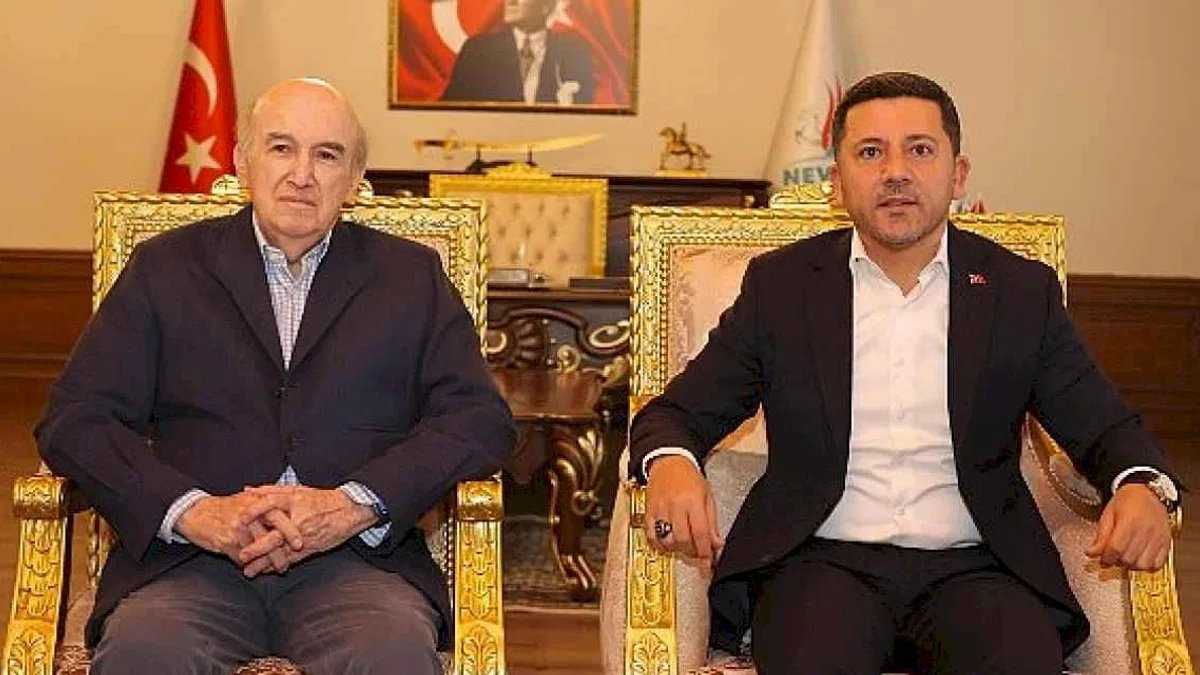 Meksika'nın Ankara Büyükelçisi Hernandez, Belediye Başkanı Arı'yı ziyaret etti