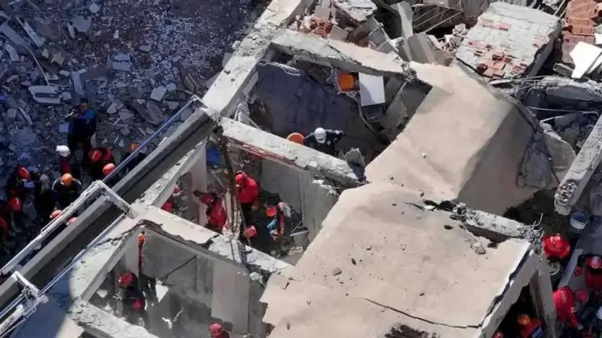 Gebze’de çöken binadan 2 acı haber daha! Ölü sayısı 4 oldu