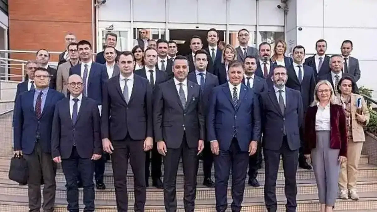Başkan Tugay'dan ilçe belediyelerine destek mesajı