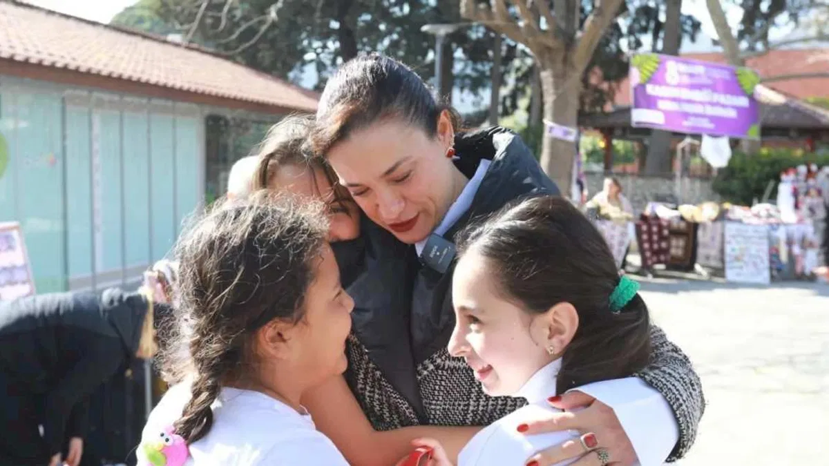 Efes Selçuk'ta öğrencilere sunulan eğitim desteği sürüyor