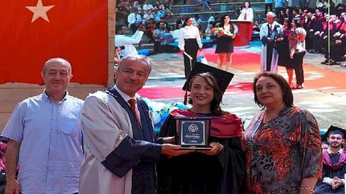 Egeli 362 genç hekim sağlık ordusuna uğurlandı
