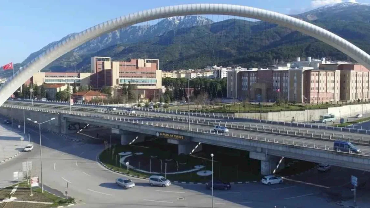 Manisa'nın duvarları genç sanatçılarla şekillenecek