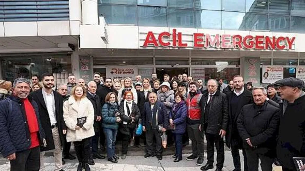Başkan Ovalıoğlu Esenyurt'ta demokrasi nöbeti tuttu