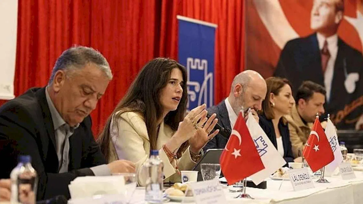 Çeşme'de 'Esnaf Buluşması' düzenlendi
