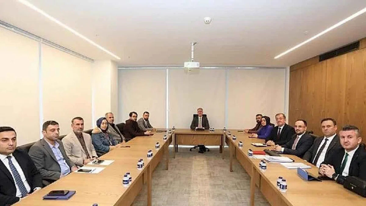 "İnegöl'ü Seven Herkesten Destek Bekliyorum"