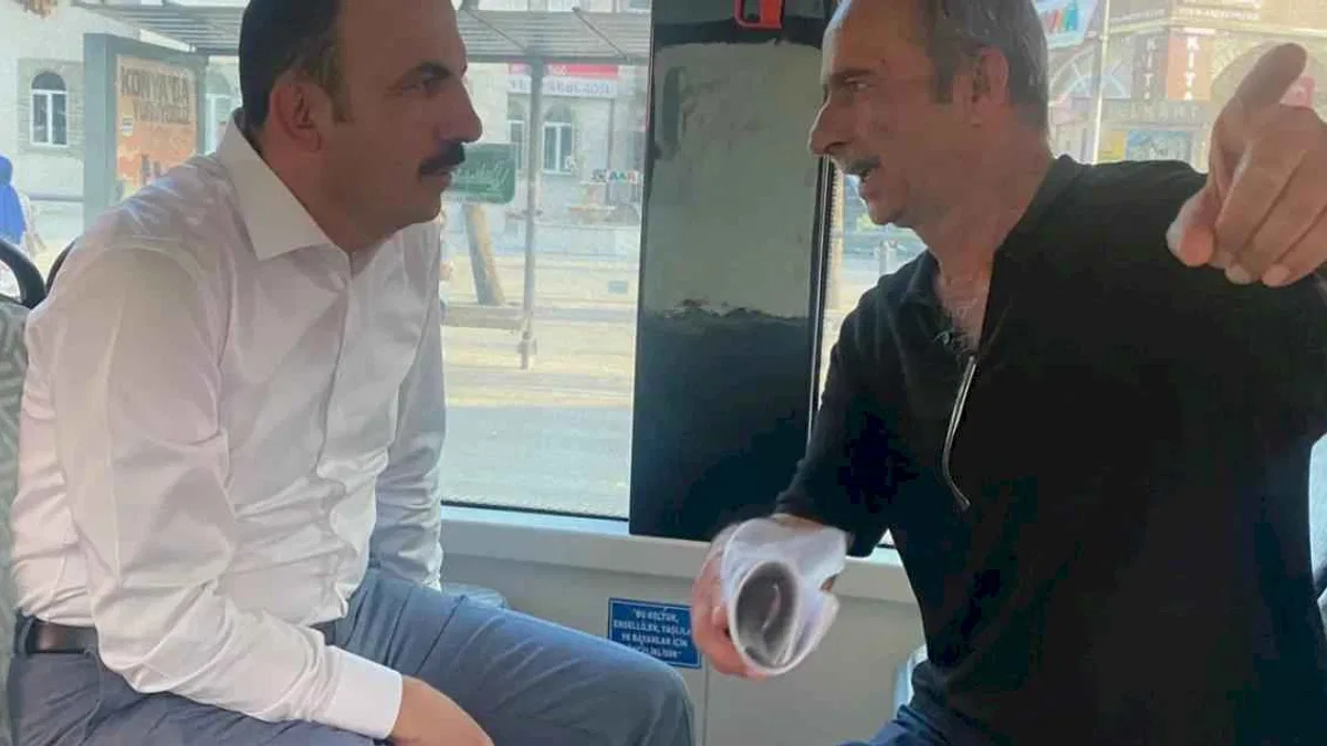 Konya'da Başkan Altay vatandaşları tramvayda dinledi