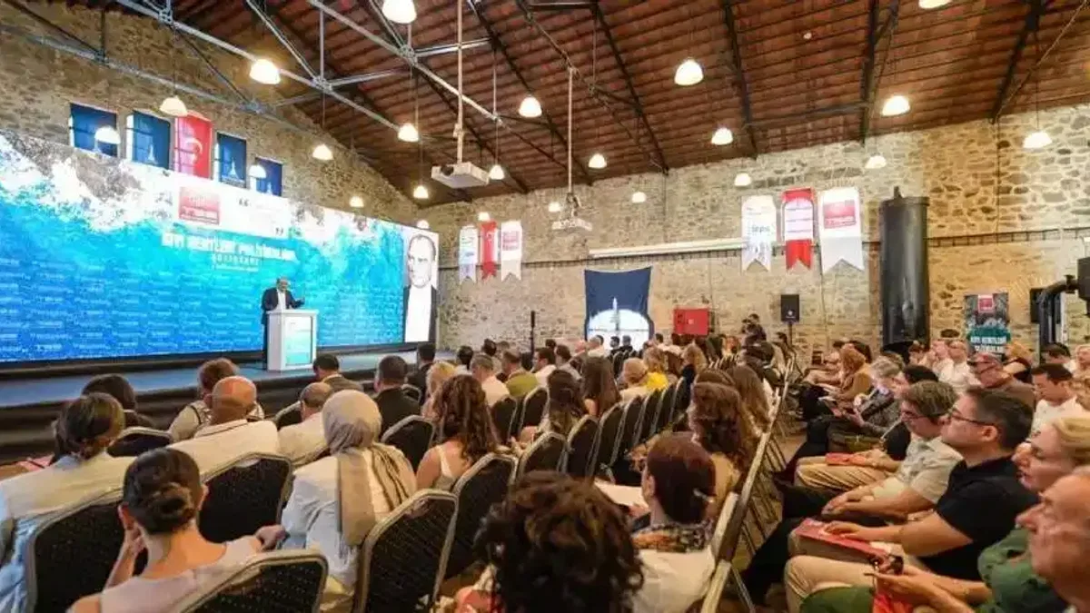 Kıyı kentlerinin geleceği İzmir'de masaya yatırıldı