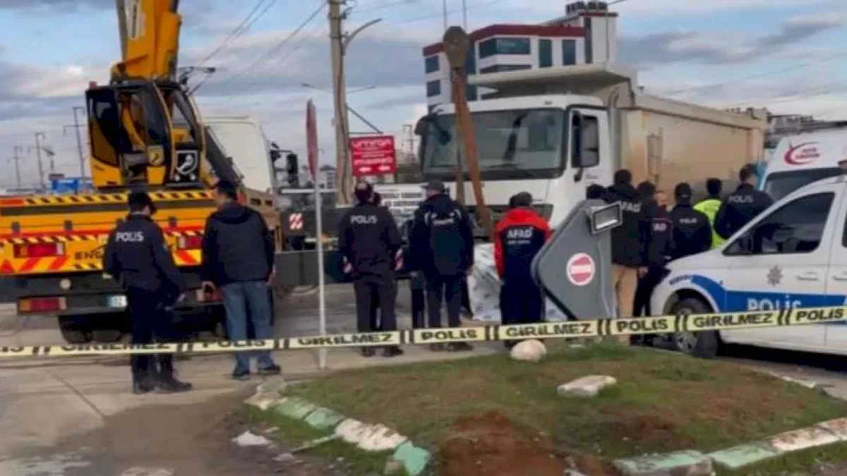 Adıyaman’da feci kaza! Kamyon ile motosiklet çarpıştı