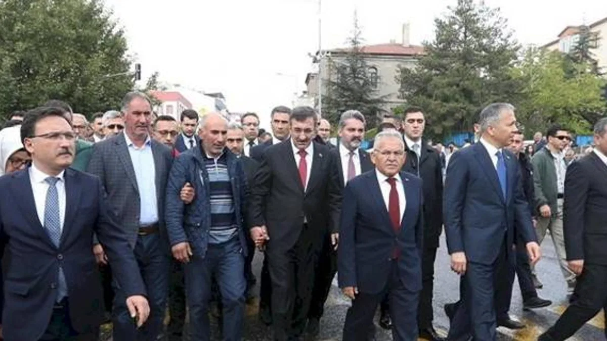 Devlet protokolü şehidini uğurladı