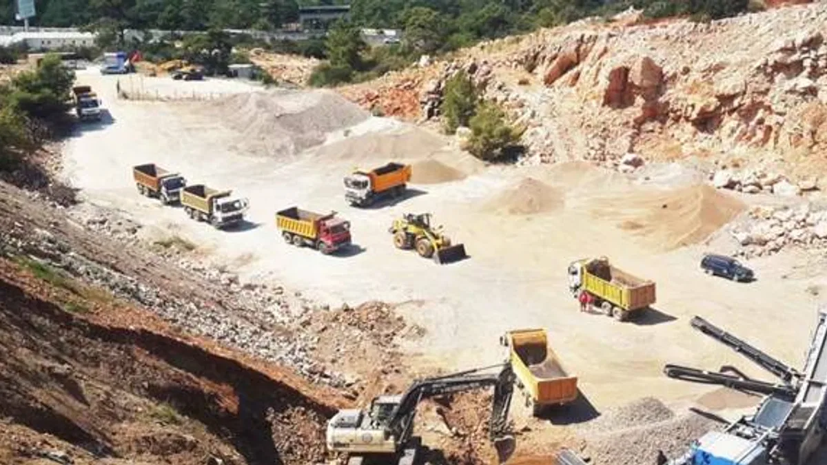 Muğla'dan hafriyat kamyonlarına uydu takibi
