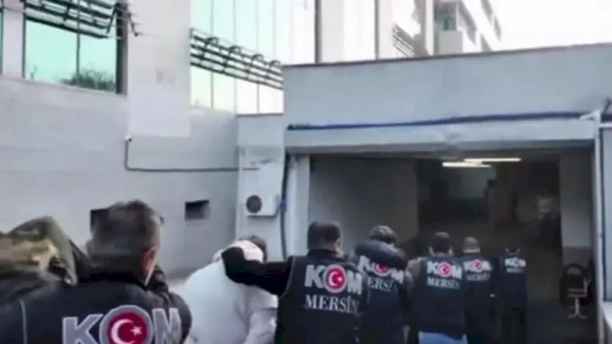 Mersin'de lavaş tekeline büyük darbe! 17 tutuklama, milyarlık hesaplara el konuldu