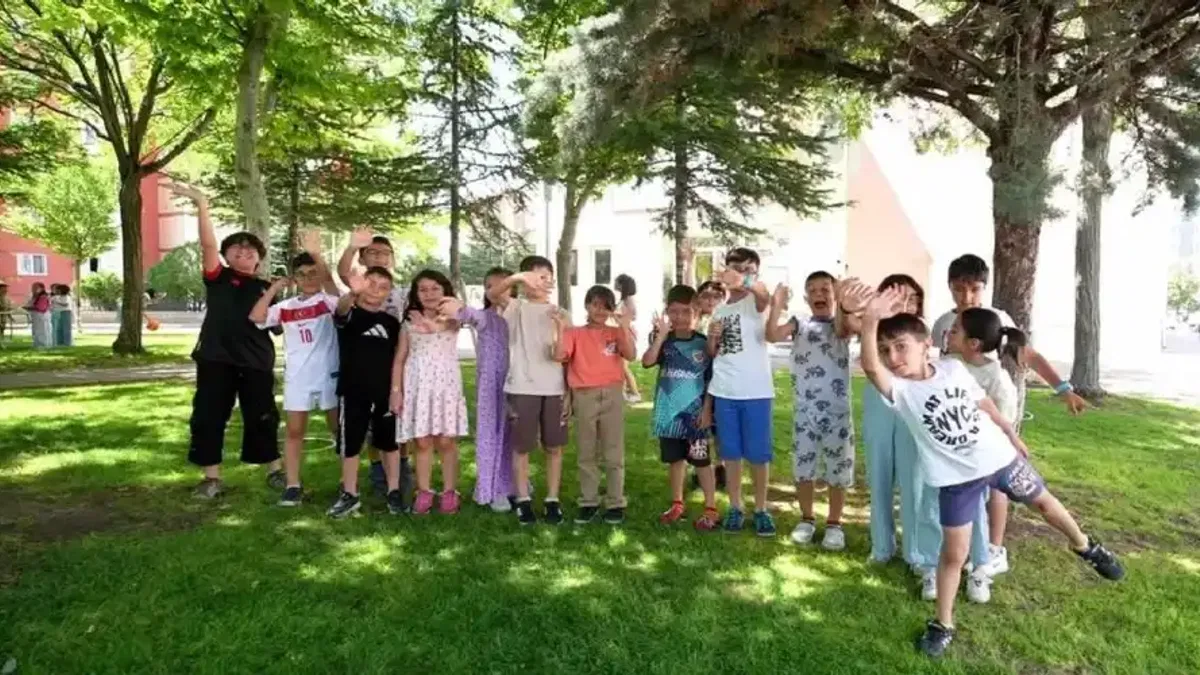 KAYMEK'in Yaz Okulu programı başladı