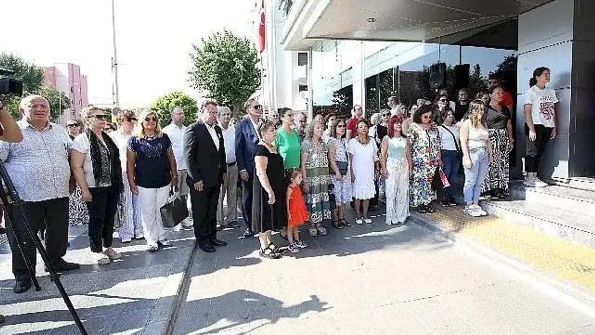 Srebrenitsa kurbanları 28. yılında Karşıyaka'da anıldı